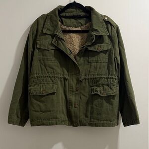 Brandy Melville Army Green Doris Cargo Jacket with Sherpa Lining